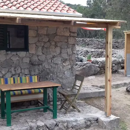 Robinson House Krunica Semesterbostad