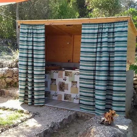 Robinson House Krunica Pašman